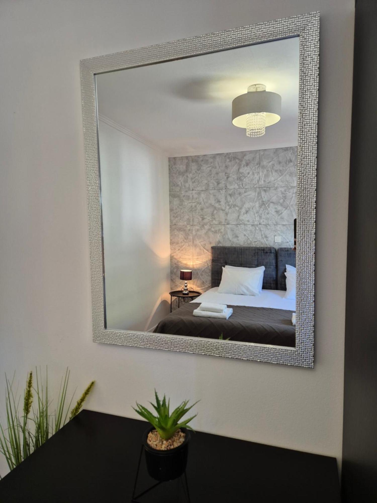 Apartma Milaroza *